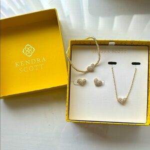 NWT Kendra Scott Ari Heart Pave Gift Set Necklace, Earring, Bracelet Gold